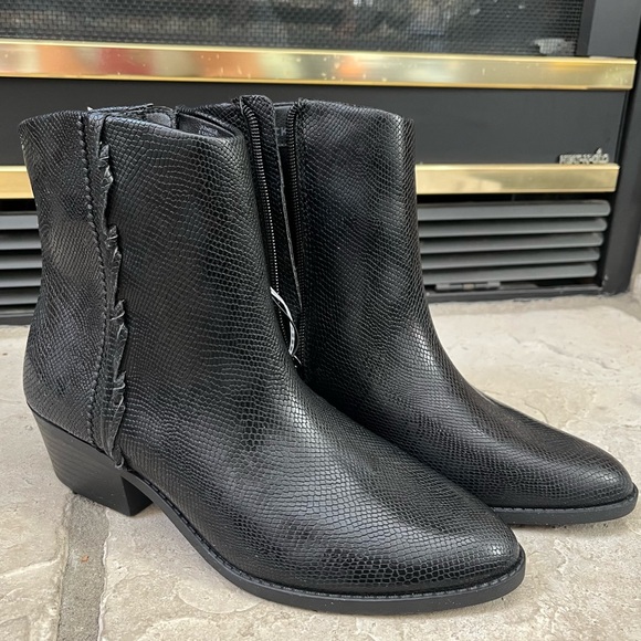 Lucky Brand Shoes - NWOT Black Lucky Brand Ankle Boots Size 8.5
